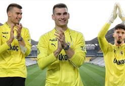 Fenerbahçe'de devir teslim töreni! Altay Bayındır veda etti, Dominik Livakovic 'merhaba' dedi...
