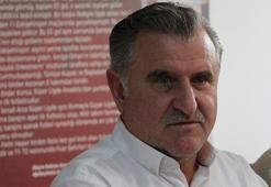 Bakan Bak'tan şampiyon tekvandoculara tebrik