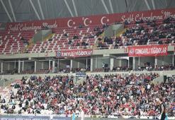 Sivasspor-Antalyaspor maçına az ilgi