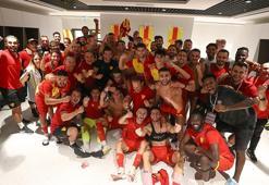 Göztepe'de derbi sevinci