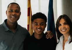 Patrick Kluivert'ın gurur günü: Oğlu Barcelona ile profesyonel sözleşme imzaladı