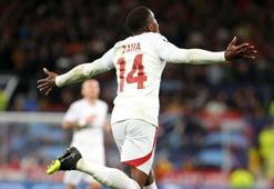 Galatasaray'da Zaha hayalini gerçekleştirdi! 'Buraya gelirken otobüste...'