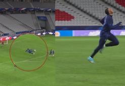 Kylian Mbappe'den muhteşem vole! Muhteşem coşku!