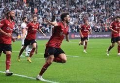 Beşiktaş'ta Cenk Tosun ve Salih Uçan'ın yeni sözleşme istekleri belli oldu