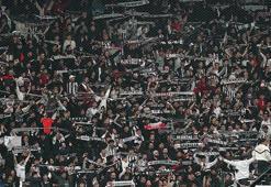 Beşiktaş, yeni stadında Fenerbahçe'ye yenilmiyor