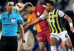 Galatasaray Teknik Direktörü Okan Buruk'tan Fenerbahçe derbisi sonrası yayıncı kuruluşa tepki! 'Boks ringlerinde olabilecek pozisyondu', 'Fikstür çok saçma!'