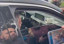 Roma'dan ayrılan Jose Mourinho, taraftarlarla vedalaştı