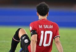 Premier Lig devi Liverpool'a Mohamed Salah şoku! Oyundan ağlayarak çıktı