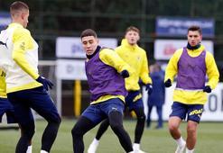Fenerbahçe, Başakşehir maçı öncesi pas çalıştı