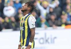 Fenerbahçe'ye yıldız oyuncudan kötü haber!