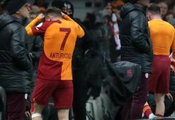 Galatasaray'da Kerem Aktürkoğlu şoku: Islıklandı, formayı çıkardı!