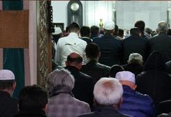 Berat Kandili Namazı nasıl kılınır, kaç rekat ve nasıl niyet edilir? Evde Berat gecesi namazı kılınışı