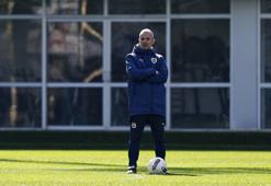 Fenerbahçe'de İsmail Kartal'dan öğrencilerine! 'Kasımpaşa milat olsun'