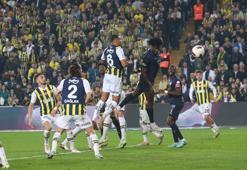 Fenerbahçeli yıldız cezalı duruma düştü!