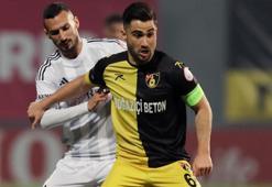 Beşiktaş yenilgisi sonrası İstanbulspor'da Ali Yaşar: İlk yarıda top tamamen bizdeydi