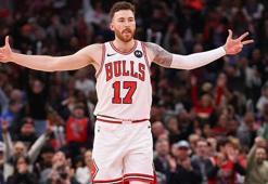 İZLE | NBA'de ilk maçına çıkan Onuralp Bitim'e takım arkadaşlarından ilginç kutlama