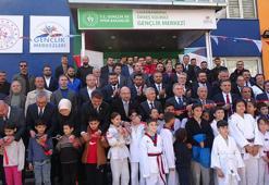 Osman Aşkın Bak: Kahramanmaraş’a 12 bin 500 kişilik stadyum kazandıracağız