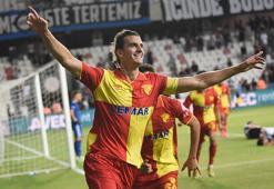 Göztepe'de Atınç Nukan, kulübeye abone oldu