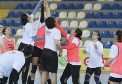 Hentbolda rakip bugün Karadağ