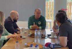 Fatih Terim, Olympiakos-Fenerbahçe maçını takip etmek için Yunanistan'a gelen Türk basın mensuplarını misafir etti.