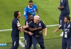 Hakemin verdiği karar Jorge Jesus'u çıldırttı!