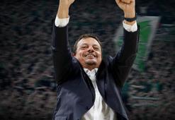 Rest çeken Ergin Ataman, Avrupa'da tarih yazdı! 'Bu yumruklar bütün Avrupa'ya gelsin'