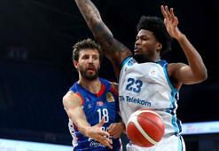 Anadolu Efes, Türk Telekom'u mağlup etti!