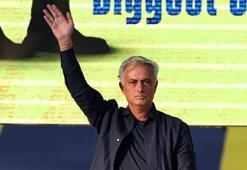 Mourinho'dan Fenerbahçe taraftarına: Sizin hayalleriniz, benim hayallerim