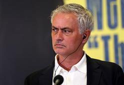 Mourinho açıkladı: Benimle iletişime geçen...