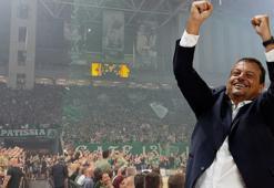 Pana'nın mabedi OAKA ''Ergin Ataman'' tezahüratıyla inledi!