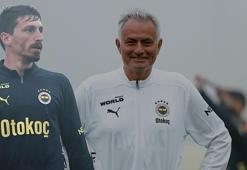 Jose Mourinho ile Mert Hakan arasındaki diyalog gündem oldu! İşte Fenerbahçe'nin Topuk Yaylası'ndaki kampından öne çıkanlar