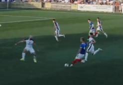 Yok artık Ryley Towler! Stoperden olağanüstü gol...