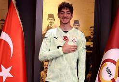 Galatasaray, Jankat Yılmaz'la sözleşme imzalayıp Adanaspor'a kiraladı