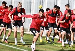 Sivasspor yeni sezon hazırlıklarına taktik maçıyla devam etti