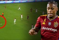 Nelson Palacio mesafe tanımadı! Olağanüstü gol...