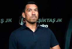 Giovanni van Bronckhorst: Karşınızda mutlu bir hoca var