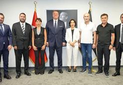 Hasan Arat voleybol icra kurulunu ağırladı