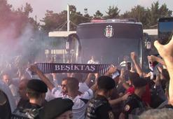 Beşiktaş taraftarı Ümraniye'yi inletti