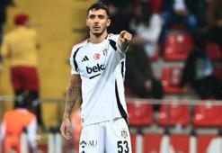 Beşiktaş'ta Emirhan Topçu'dan Milot Rashica'ya övgü: Bir sağ bek kazandık