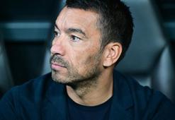 Giovanni van Bronckhorst'tan sitem: Gelmesinler!