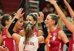 Galatasaray Daikin Vakıfbank'ı set vermeden devirdi