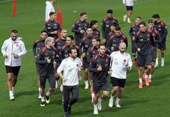 A Milli Futbol Takımı, Karadağ maçı hazırlıklarına başladı