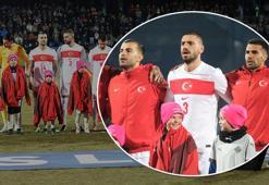İzlanda - Türkiye maçına damga vuran hareket! 'Bizim Çocuklar' alkışları topladı