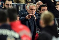 Mourinho, Manchester United maçında kırmızı kart gördü