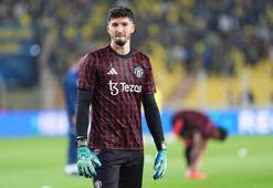 Altay Bayındır: Premier Lig'in tadı ayrı
