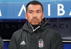 Beşiktaş'ta Giovanni van Bronckhorst'tan tek değişiklik