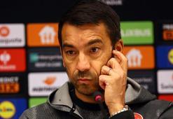 Giovanni van Bronckhorst'tan "Beşiktaş'ta son maçınız olabilir mi?" sorusuna cevap