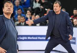 Anadolu Efes'ten flaş Ergin Ataman tezahüratı