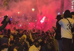 Taşkınlık yapan PSG taraftarlarına polis müdahale etti!