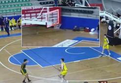 Ömer Yusuf Şık, tarihi basketle Fenerbahçe'yi yarı finale taşıdı